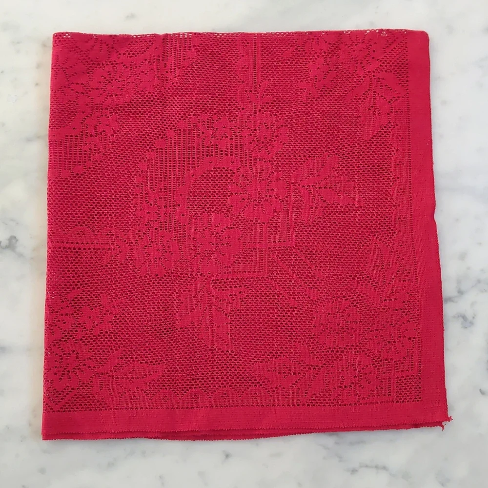 NWOT. 100% Cotton Lace Table/Furniture Cover. Size 34